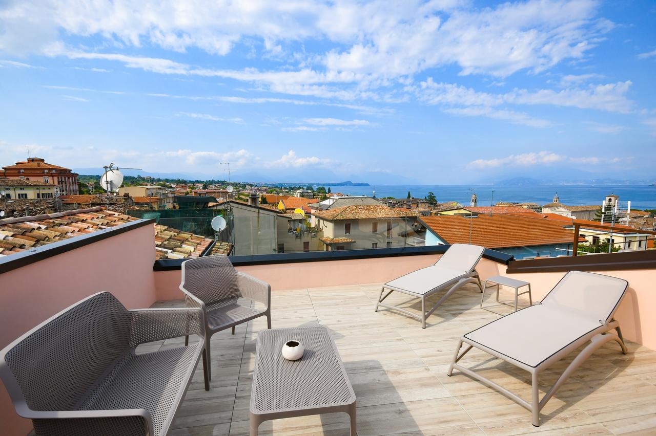 Casa Tunina Apartment เดเซนซาโนเดลการ์ดา ภายนอก รูปภาพ