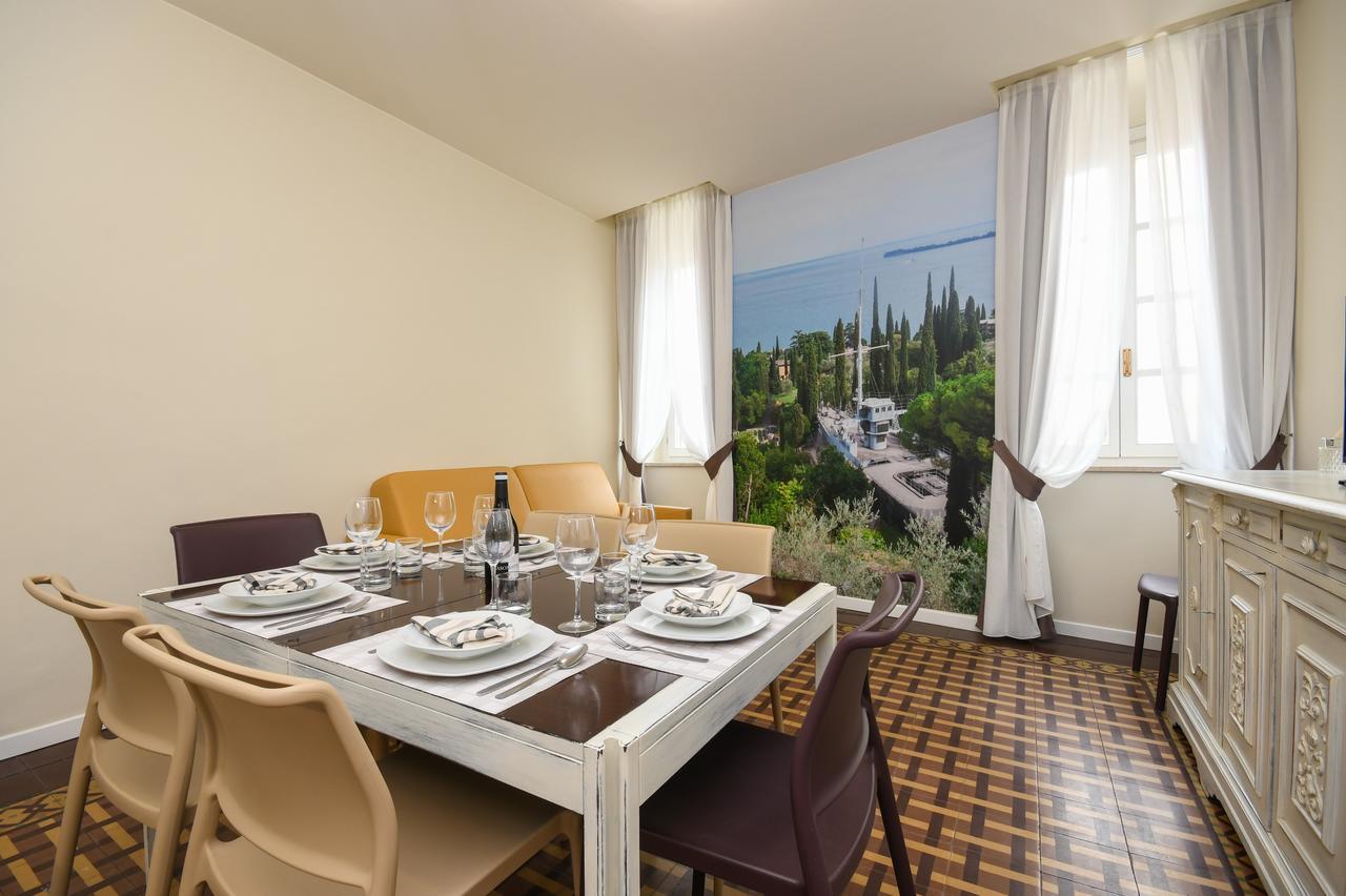 Casa Tunina Apartment เดเซนซาโนเดลการ์ดา ภายนอก รูปภาพ